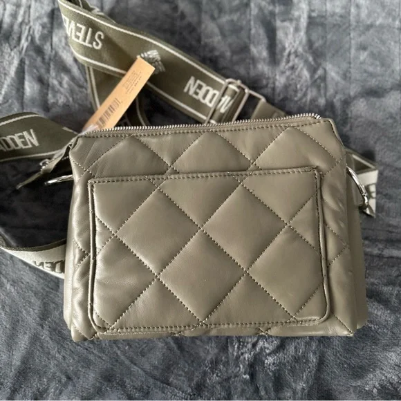 Steve Madden Quilted Crossbody Bag Taupe Beige Adjustable Strap NWT - Picture 5 of 8